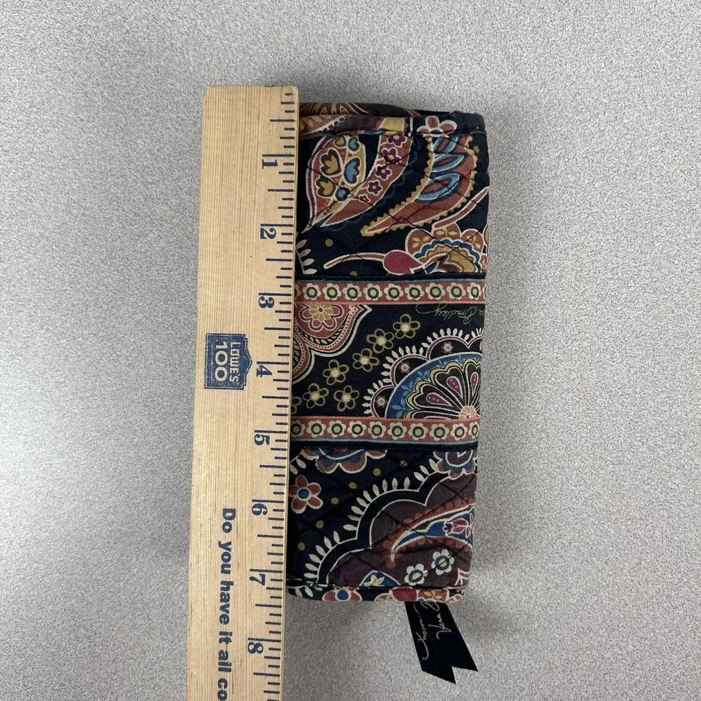 Vera Bradley Retired Pattern Kensingtone Makeup Case‎ Bag